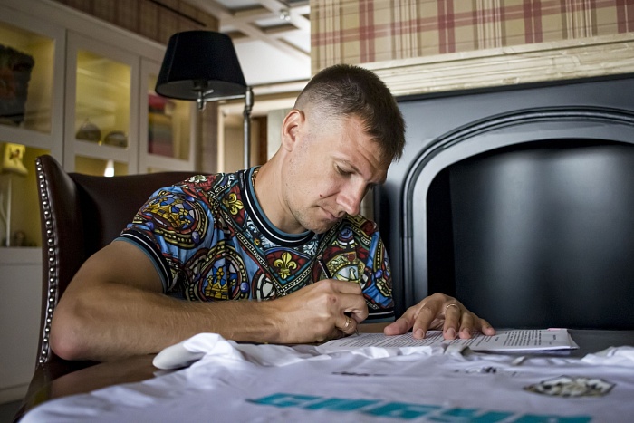 Футбольный клуб «Тюмень» объявил о подписании четырёх новичков, в том числе бывшего футболиста «Зенита» и легенды первой лиги