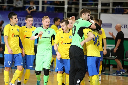 Гости увезли победы из Новосибирска