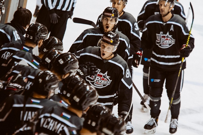 Алексей Митрофанов был признан лучшим нападающим