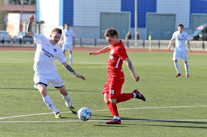 ФК «Тюмень-2» дома одолел «Тобол» из Кургана, а омичи уступили в гостях