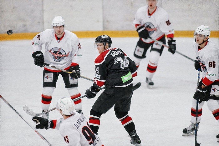 Фото Владимира ОГНЁВА