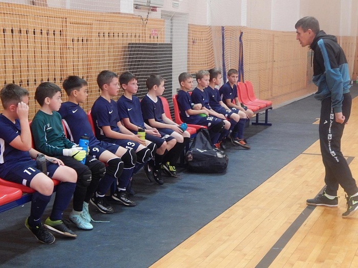 В Ялуторовске удачно сыграли местный «Атлант-2011» и омутинский «Рубин»