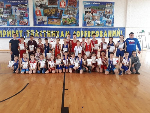 Боролись в честь Дня защиты детей