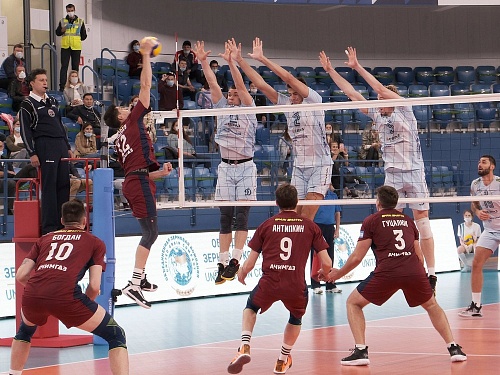 Хозяева полуфинальных турниров определятся на исходе сентября