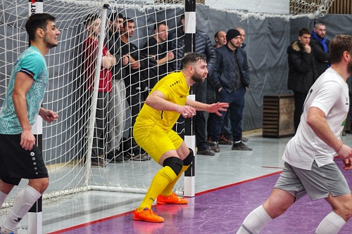 Георгий Замтарадзе и Александр Марфенко получили «красные» карточки в матчах за медали