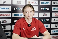Защитник хоккейного клуба «Рубин» Дмитрий Зайцев: «В матче против «Омских Крыльев» ловили много шайб на себя»