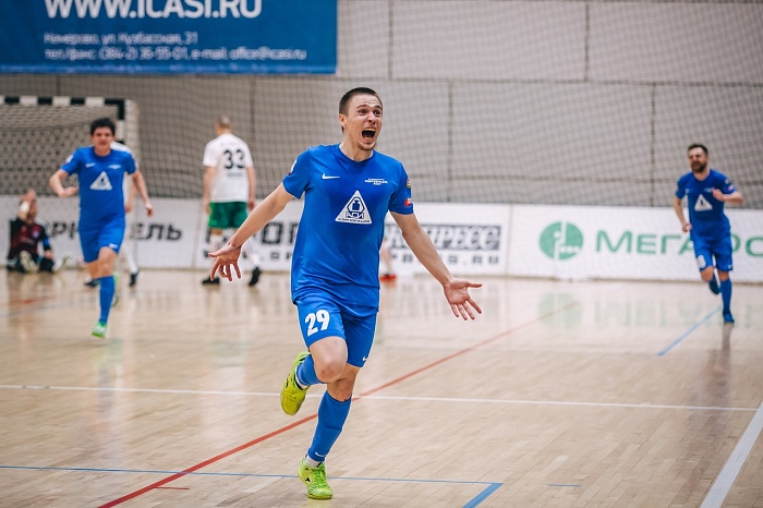 Никита Емельянов снова забил, но упустил шанс стать чемпионом