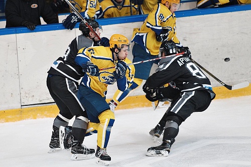 Середняки ВХЛ дерутся за плей-офф