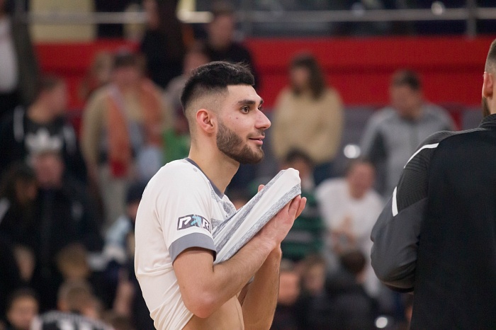 Чемпионат России по мини-футболу среди клубов PARI-Суперлиги. 10-й тур. Первая игра. МФК «Синара» (Екатеринбург) – МФК «Тюмень» – 1:3