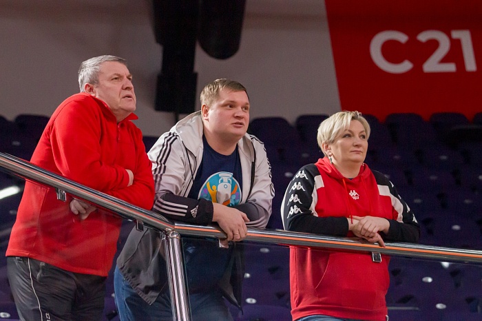 Чемпионат России по мини-футболу среди клубов PARI-Суперлиги. 10-й тур. Первая игра. МФК «Синара» (Екатеринбург) – МФК «Тюмень» – 1:3