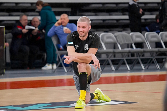 Чемпионат России по мини-футболу среди клубов PARI-Суперлиги. 10-й тур. Первая игра. МФК «Синара» (Екатеринбург) – МФК «Тюмень» – 1:3