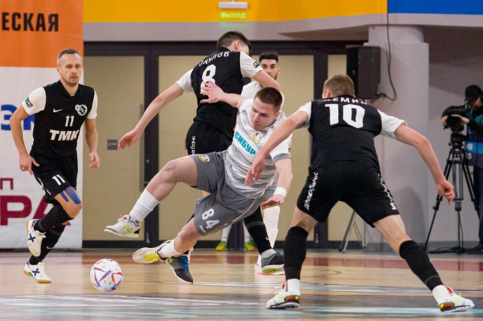 Чемпионат России по мини-футболу среди клубов PARI-Суперлиги. 10-й тур. Первая игра. МФК «Синара» (Екатеринбург) – МФК «Тюмень» – 1:3