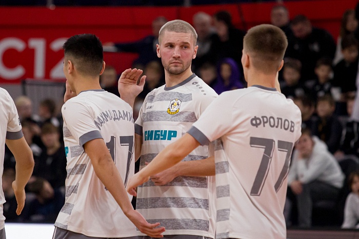 Чемпионат России по мини-футболу среди клубов PARI-Суперлиги. 10-й тур. Первая игра. МФК «Синара» (Екатеринбург) – МФК «Тюмень» – 1:3