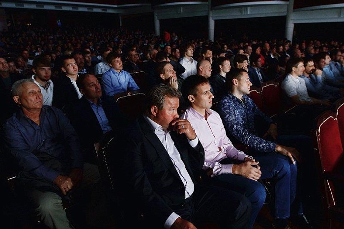 Фото Владимира ОГНЁВА