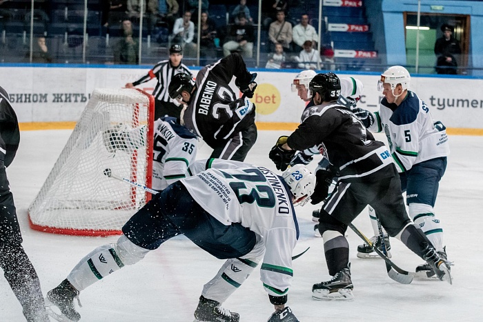 Шикарное сибирское дерби смотрите на «Тюменском времени»