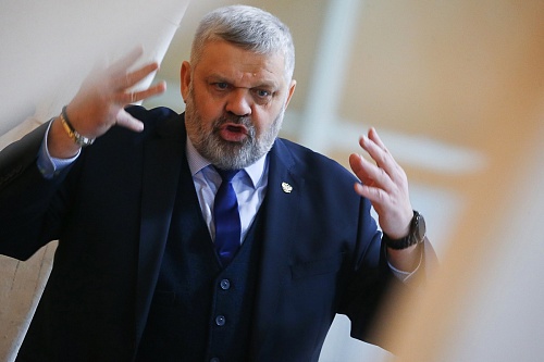 Студенческий хоккейный клуб «Газовик» в чемпионате СХЛ принимал омичей