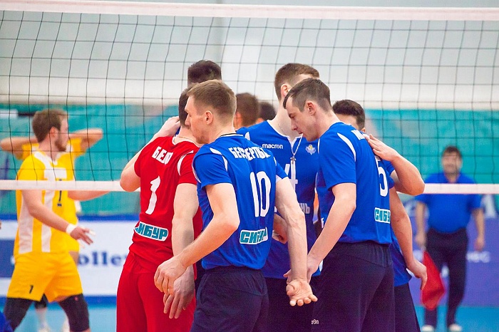 Вели на выезде 2:0, но уступили…