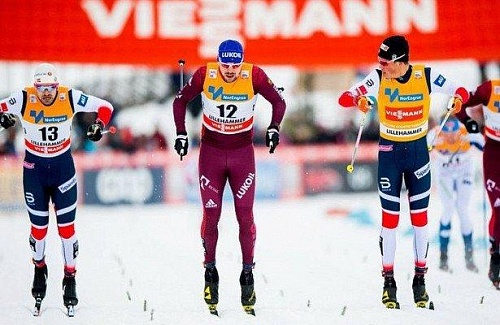 Большунов оторвался от Клэбо, Устюгов спорит за бронзу