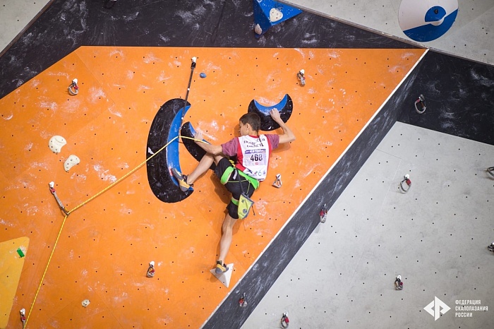 Тюменский скалолаз Георгий Степанов – победитель «Невских вертикалей»