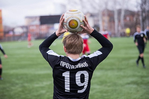 На выезде отдали три очка «Уралу»