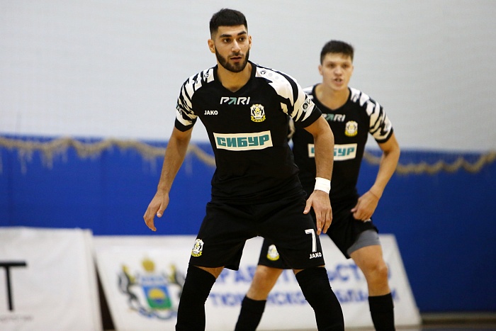 Нападающий мини-футбольного клуба «Тюмень» Камиль Герейханов: «Надеюсь, седьмой номер принесёт мне удачу»