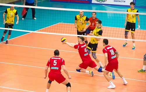 Тюменцы вновь уступили «Университету»