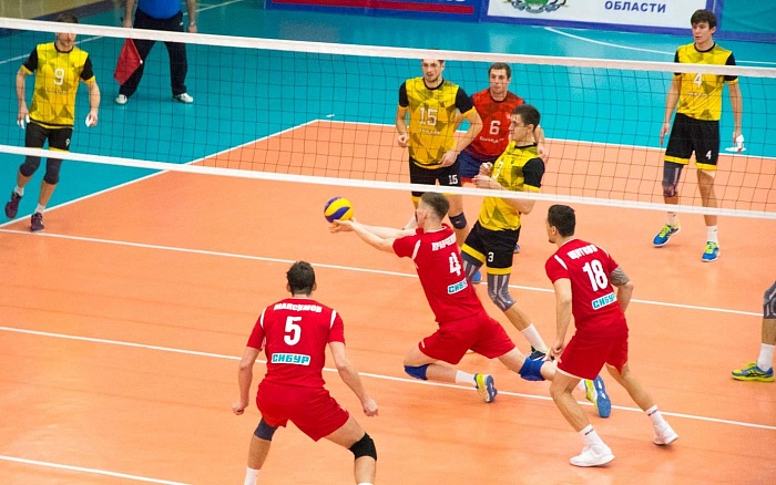 Тюменцы вновь уступили «Университету»