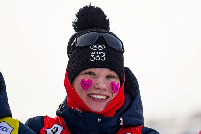 Серебряный призёр Олимпийских игр по биатлону Ирина Казакевич: «Родители Коновалова и Стребко организовали большую фан-группу: нарисовали плакаты и поддерживают нас»