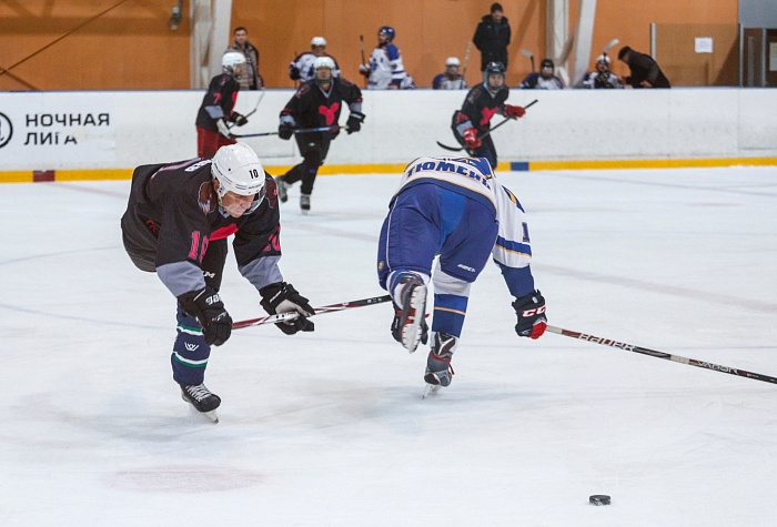 «Тюменское время» обыграло «Эскулапов» в Офицерской хоккейной лиге
