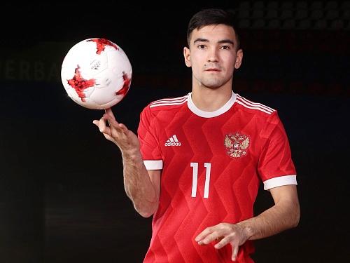 Сургутские форварды забили Словакии!