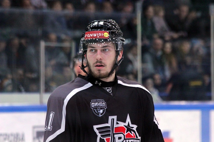 Егор Попов побеседовал с британским журналистом