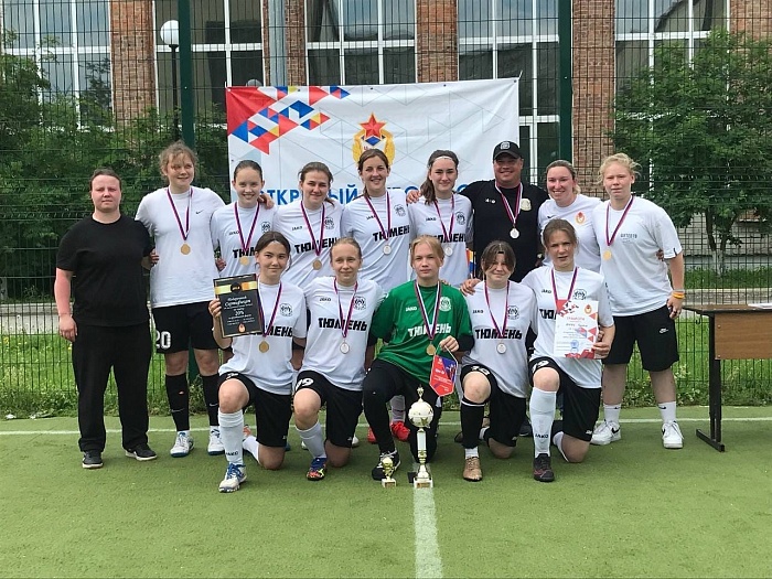 ЖМФК «Тюмень» выиграл открытый Кубок ЦСКА по футболу среди женских команд