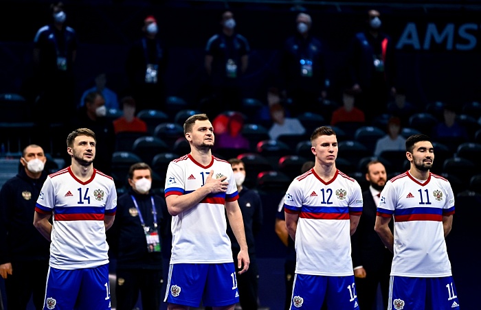 Россия без Антошкина против тактических уловок Косенко