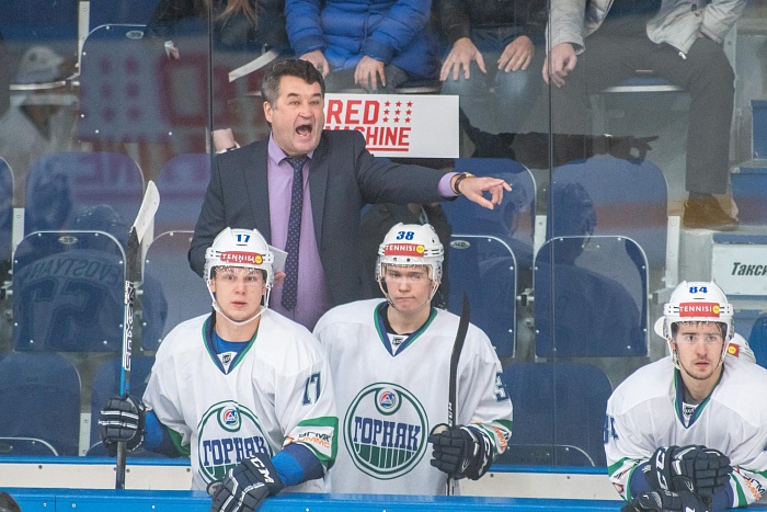 Венер Сафин: «Уступили в реализации моментов»