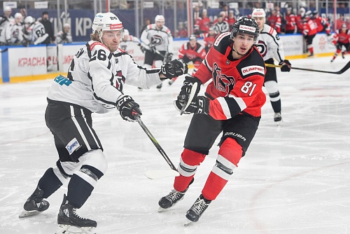 Хоккейный клуб «Рубин» не забросил ни одной шайбы и проиграл в Перми