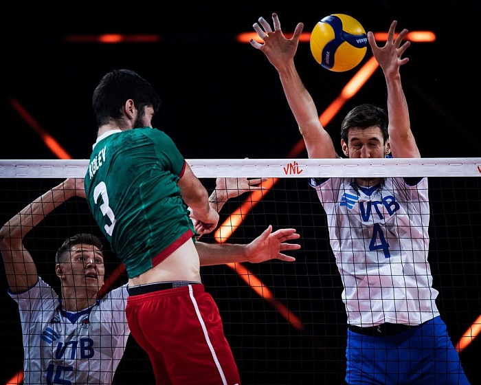 Сборная России запрыгнула в заветный квартет