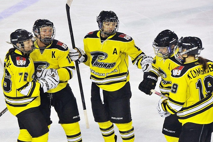 Тюменка забросила первую шайбу в сезоне