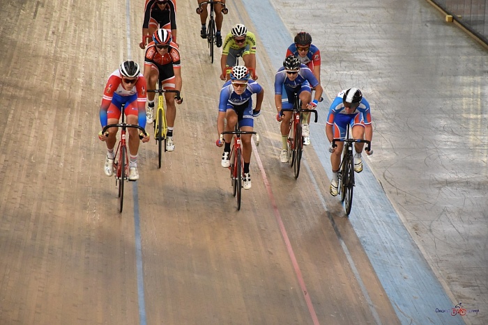Награды чемпионата России завоевали на омском треке