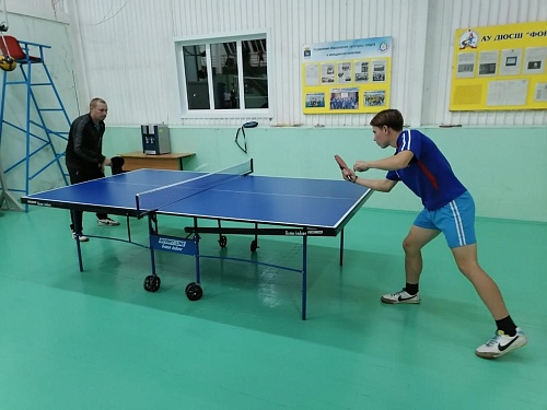 Победил и в шахматах, и пинг-понге