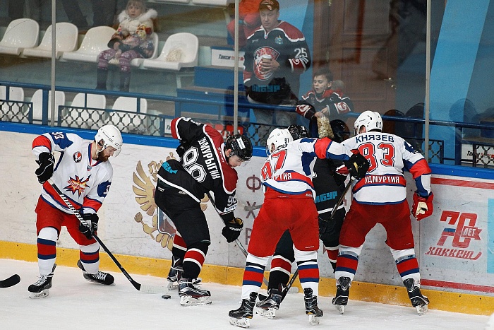 Фото Владимира ОГНЁВА