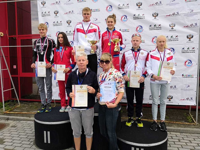 Юные триатлонисты завершили первенство России микстом