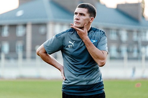 Виктор Тренёв возглавил тонущий «Енисей»