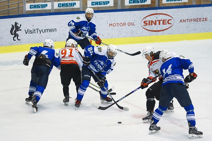 Тюменский СХК «Газовик» ещё раз уступил новокузнецкой команде