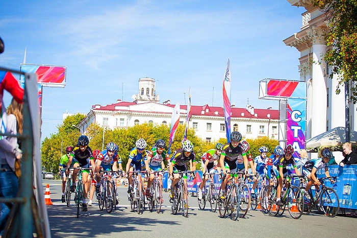 В День физкультурника мчались к наградам критериума