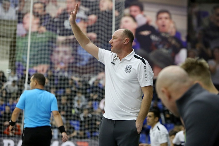 Качели и неразбериха в обороне: главный тренер футзального клуба «Тюмень» Денис Абышев прокомментировал первый матч с «Новой Генерацией»