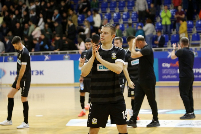 Защитник мини-футбольного клуба «Тюмень» Андрей Соколов: «Судьи зафиксировали счёт, всё, расходимся»