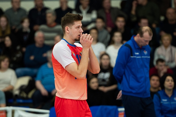 Доигровщик волейбольной команды «Тюмень» Евгений Волков: «Было сложно — соперник много подавал в меня»
