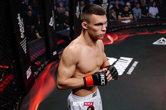 Автор самого быстрого нокаута в RCC Вальмир Галиев: «Перед боями слушаю музыку, думаю о семье и играю в Dota 2»