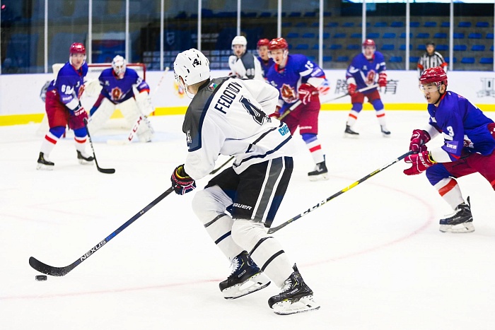 Александр Федотов: «Шайба выскочила, бросил – гол»