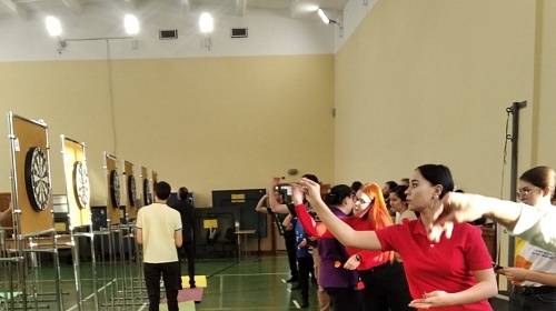 Кочубей победил в первом этапе «Дартс Лиги Тюмени»